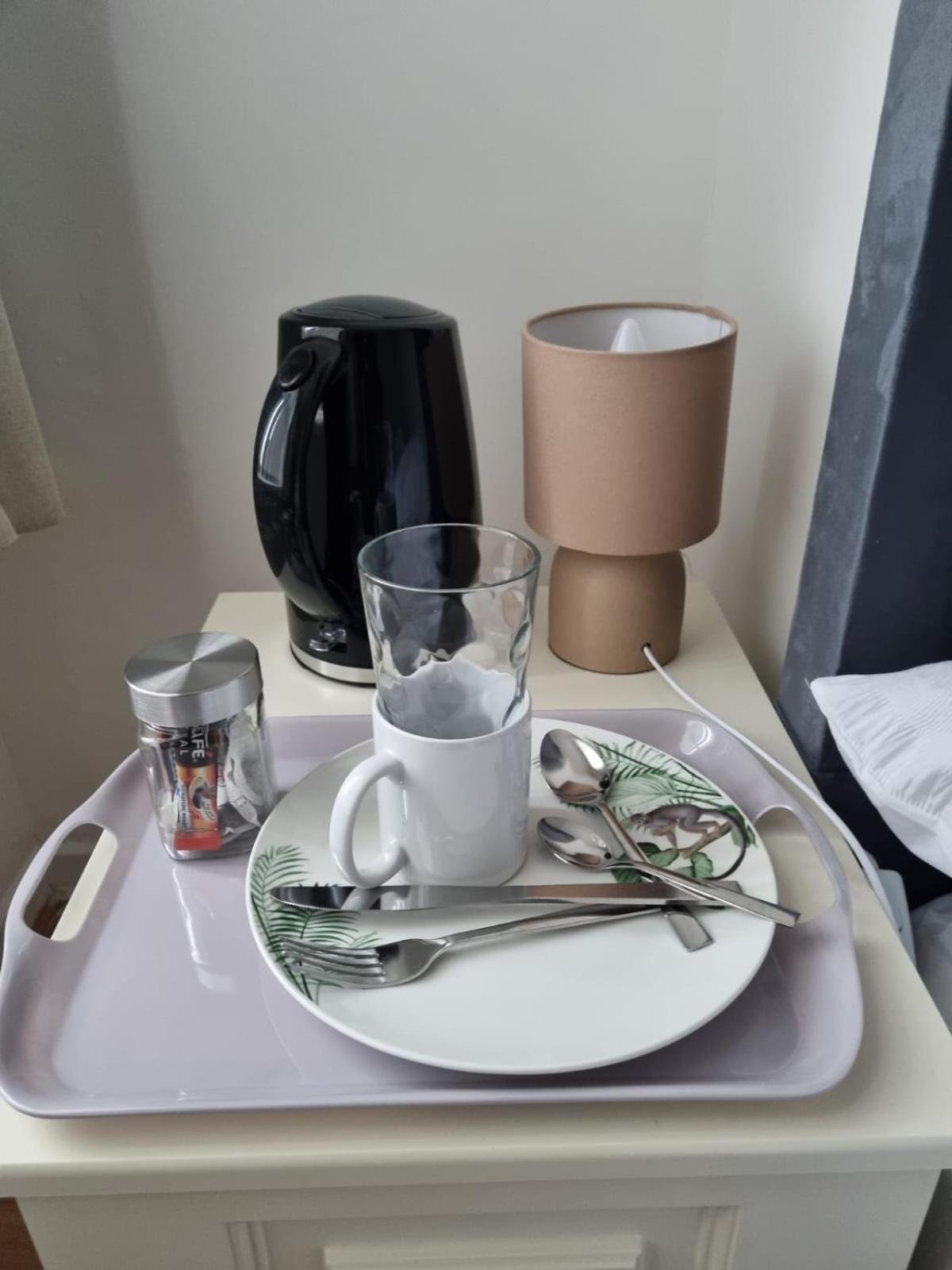 Majestic Inn 布特尔 外观 照片